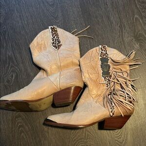 Fringed Leather Ankle Boots - Cream